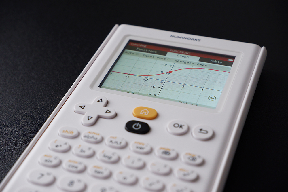 Numworks running Omega showing a Sigmoid graph